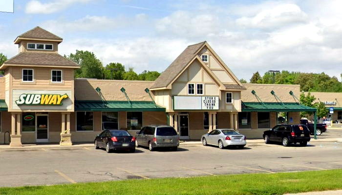 Family Video - Algonac - 2650 Pointe Tremble Rd (newer photo)